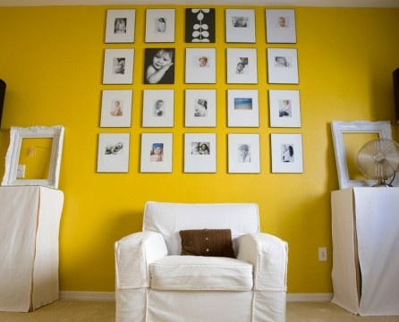 Sala de estar em tons de amarelo