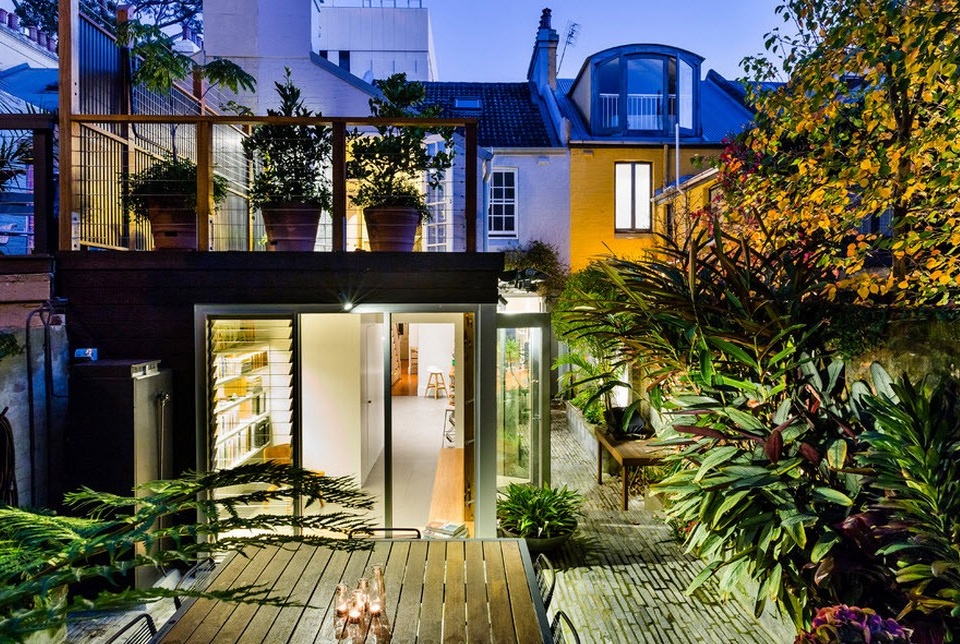 Le confort de la maison avec une véranda et un balcon