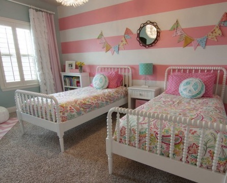 Childrens with twin beds