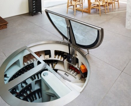 Spiral organization of a compact wine cellar