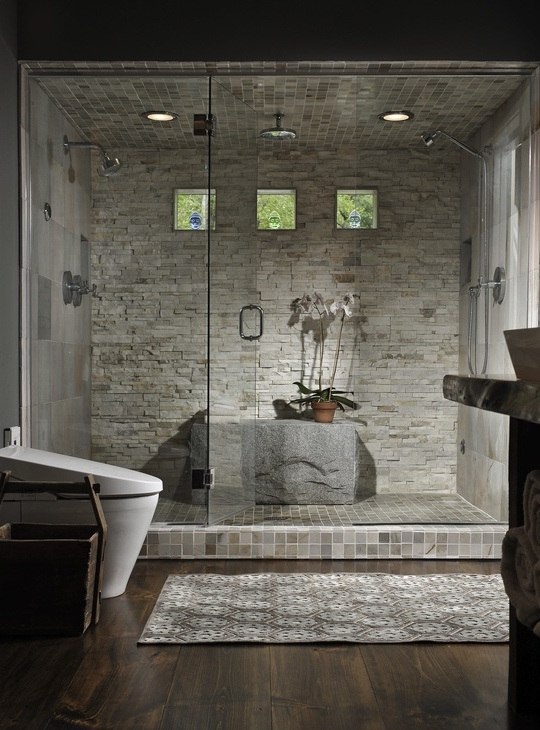 חדר אמבטיה עשוי מחומרים טבעיים