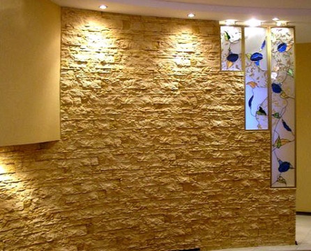 Decoración de la pared en la casa con piedra