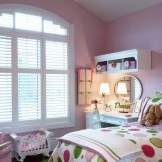 Photo mirrors in the nursery