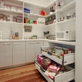 How to equip a pantry