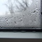 Dlaczego plastikowe okna płaczą?