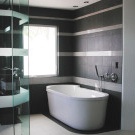 Modernus vonios kambarys
