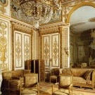 Interior de sala de estilo imperio