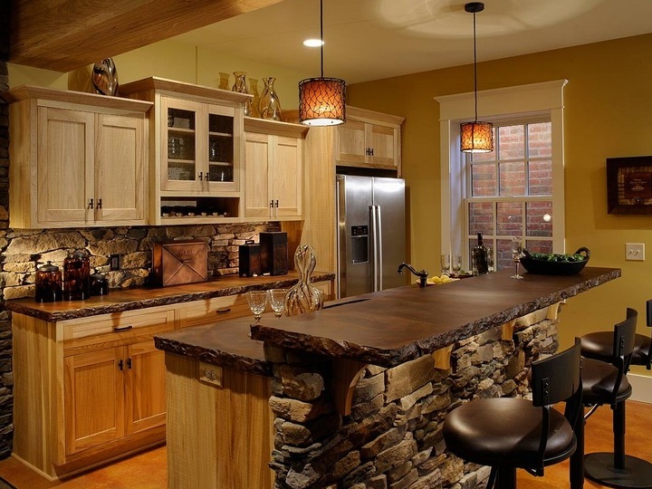 Decorative stone in the country style kitchen