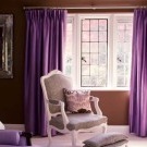 Violett färg i interiören