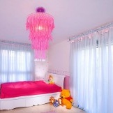Romantična spavaća soba za djevojčicu