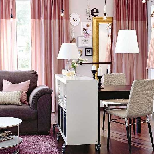 Zonering av vardagsrummet med möbler