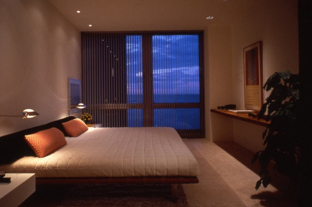 Minimālisma stila guļamistabas dizains