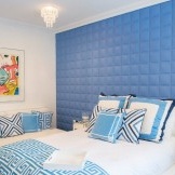 Interiér modré ložnice