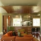 Moderní stropní design v obývacím pokoji