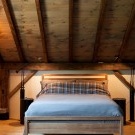 Moderan dizajn stropne spavaće sobe