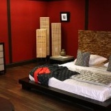 Rødt orientalsk soveværelse