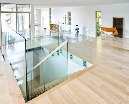 Nagy üvegfelületek - a minimalizmus jellegzetes vonása