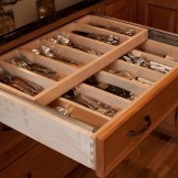 Mga drawer