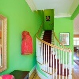 Πηγαίνετε στον δεύτερο όροφο με πράσινο χρώμα