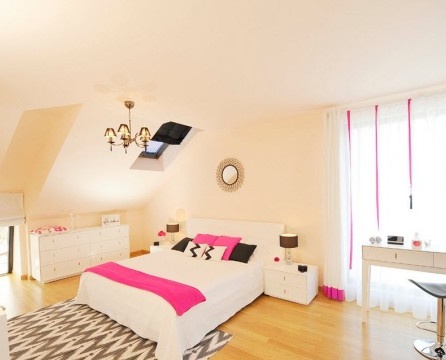 Mooie roze slaapkamer