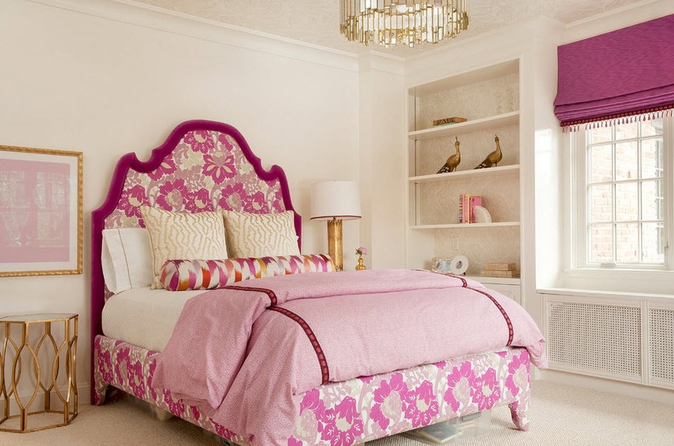 Růžová postel design