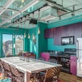 The combination of turquoise and purple in the interior
