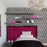 Pelēka krāsa rozā guļamistabas interjerā