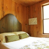 Decorazione camera da letto in legno