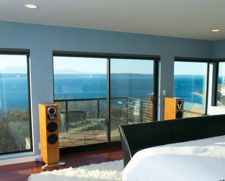 Панорамски прозор у спаваћој соби