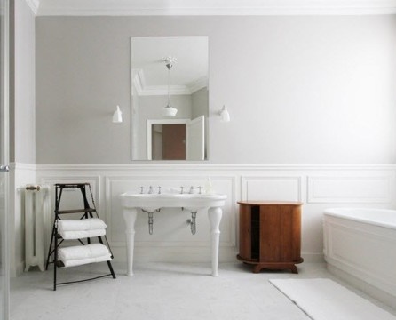 חדר אמבטיה לבן
