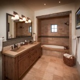 The combination of wooden elements in the bathroom