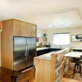 Kjøkkendesign med innebygde kjøleskapsmøbler