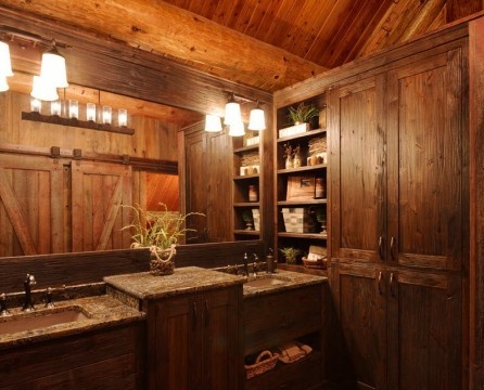 Koka paneļu vannas istaba