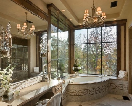Lichte badkamer in landelijke stijl