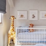 Bērnu gultiņa par jaundzimušā istabu