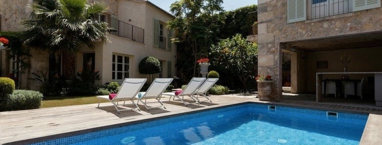 Villa villa na may pool