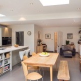 Interior design moderno della cucina-soggiorno