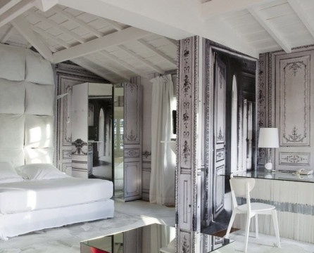 ห้องนอนดั้งเดิมในบ้านในประเทศฝรั่งเศส