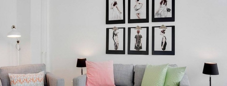 Design vardagsrum i en dansk lägenhet