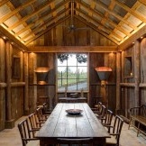 Sala da pranzo in una casa di campagna in legno