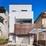 Vanjski i interijer japanske privatne kuće
