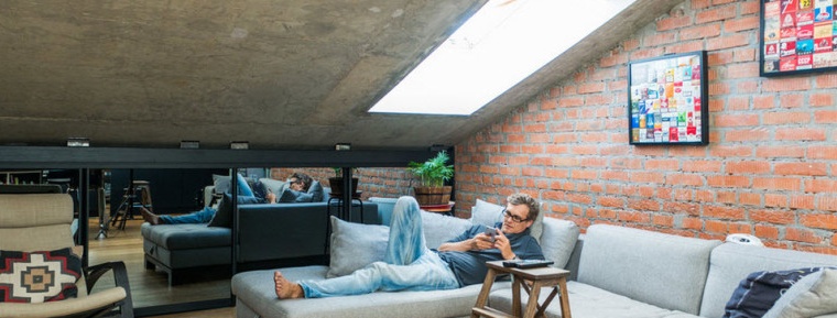 Stile loft nel design attico