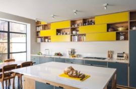Ryškus šiuolaikiškos virtuvės fasadų dizainas