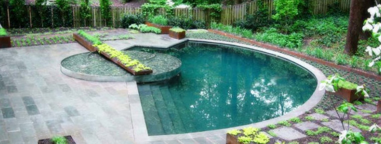 Pool sa isang modernong summer cottage