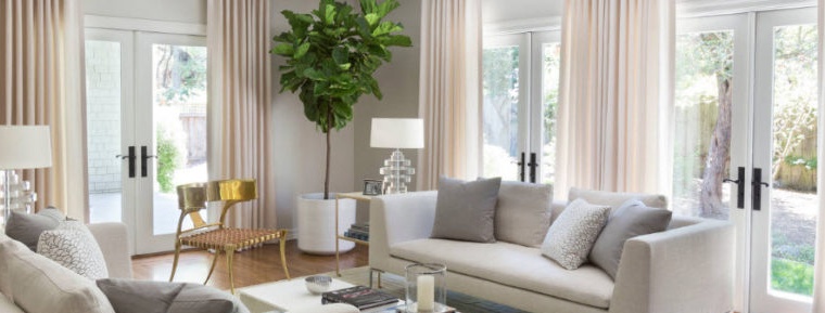 Noble elfenben färg i vardagsrum design