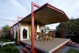 maison d'été avec terrasse