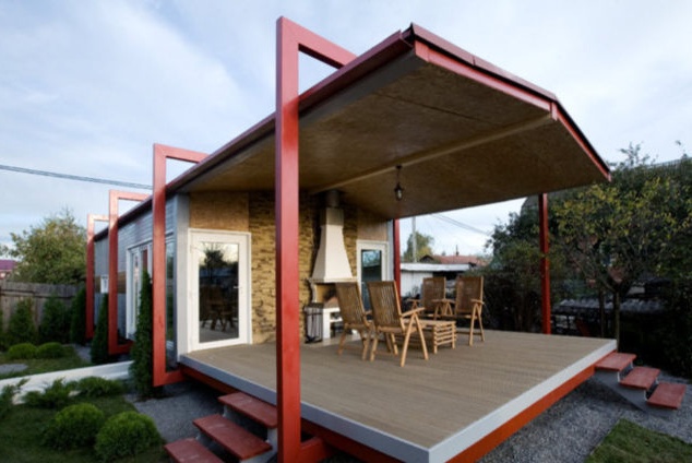 maison d'été avec terrasse