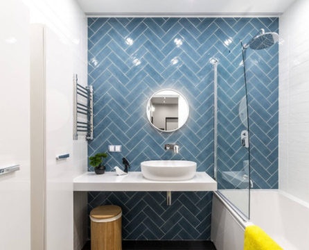 Fashionable bathroom tiles