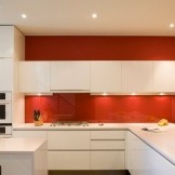21 světlých skleněných stěn v kuchyni