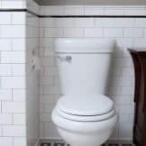 Witte tegel voor toilet